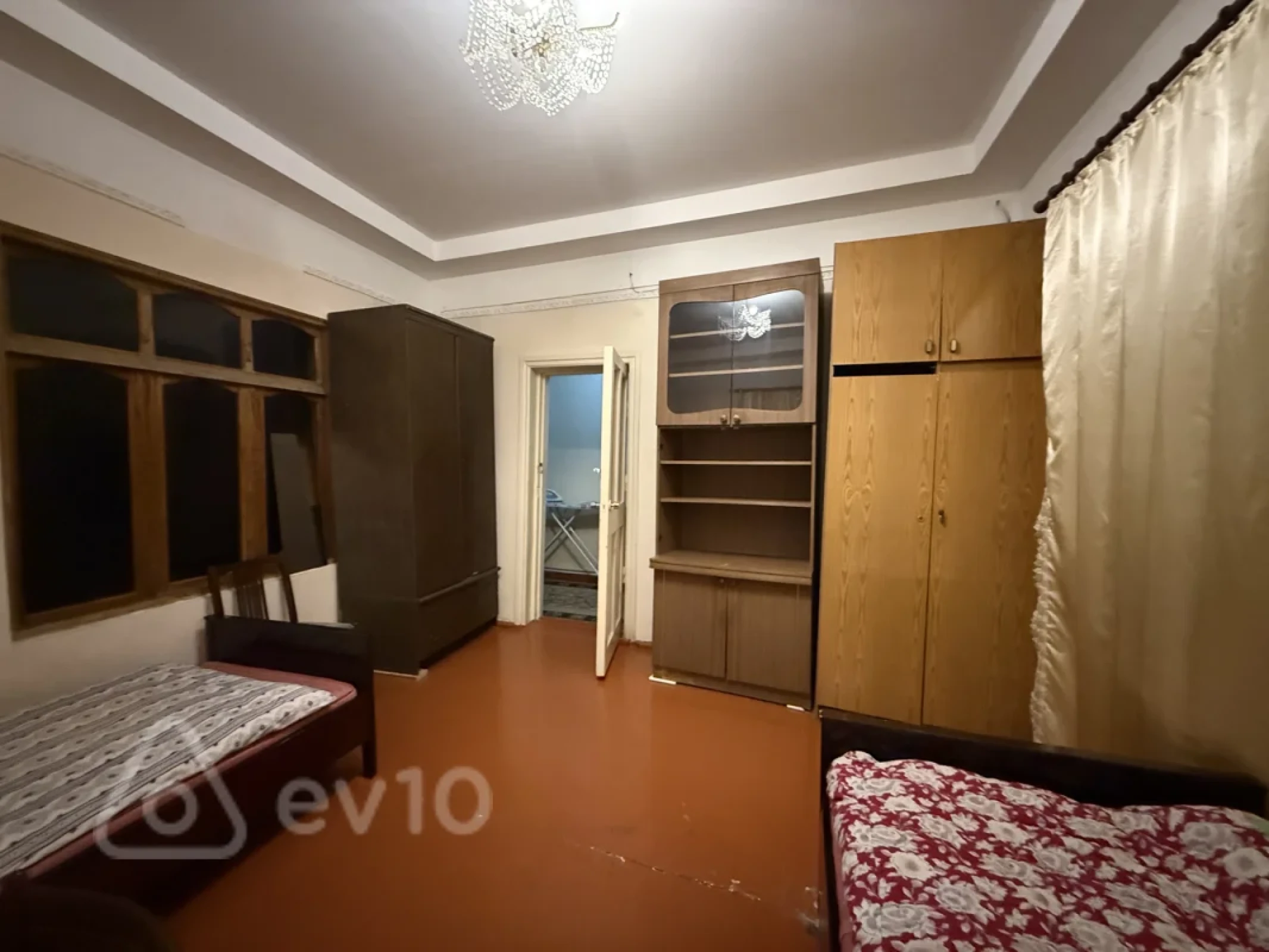 Kirayə verilir 3 otaqlı köhnə tikili 43 m²