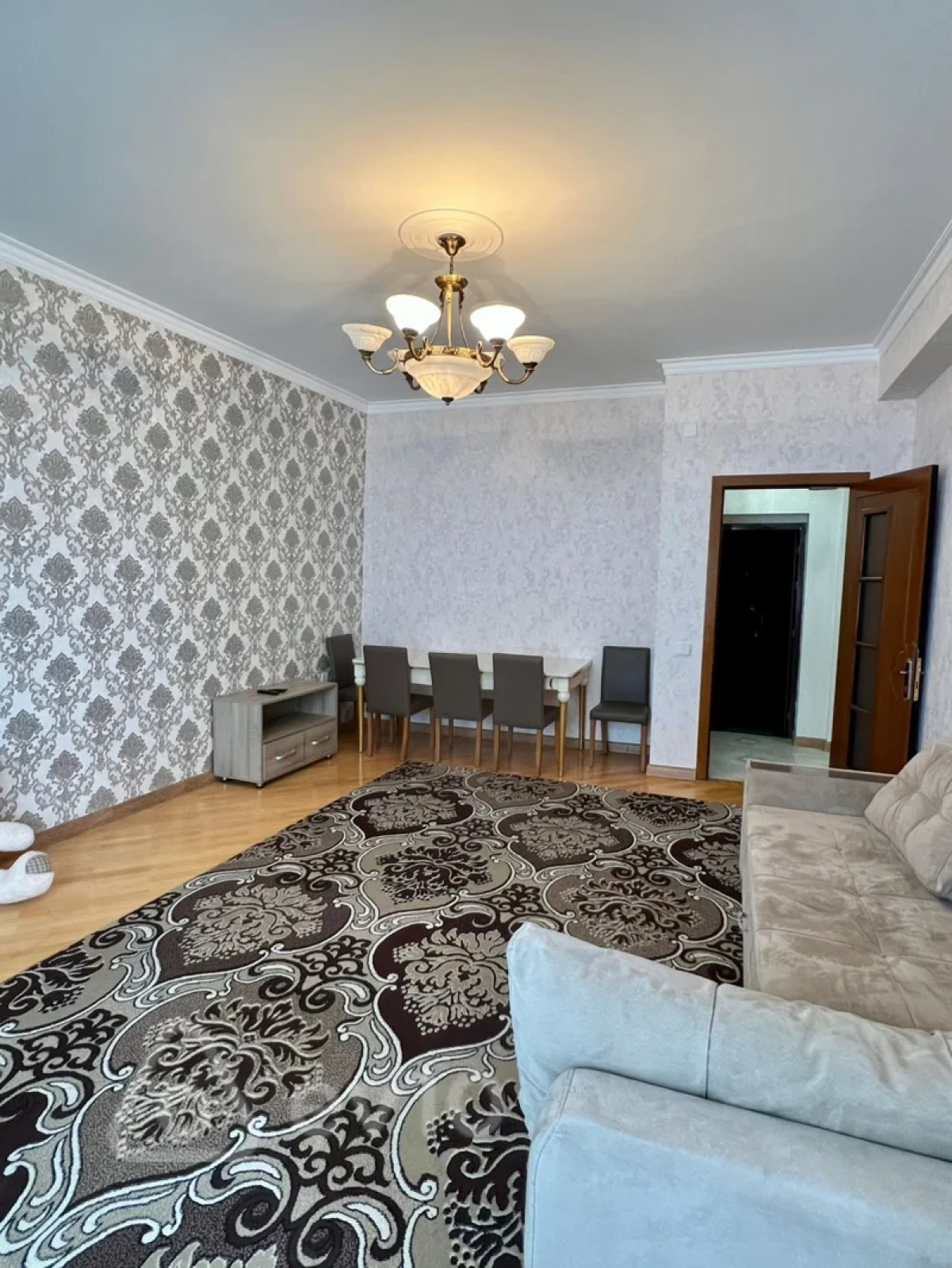 Kirayə verilir 2 otaqlı yeni tikili 58 m²