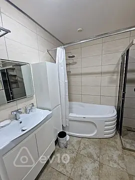 Kirayə verilir 4 otaqlı yeni tikili 170 m²