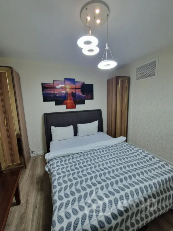 Kirayə verilir 4 otaqlı yeni tikili 170 m²