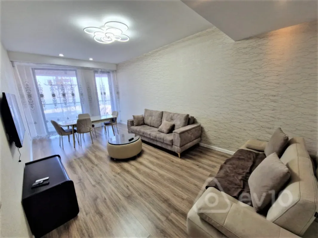 Kirayə verilir 4 otaqlı yeni tikili 170 m²