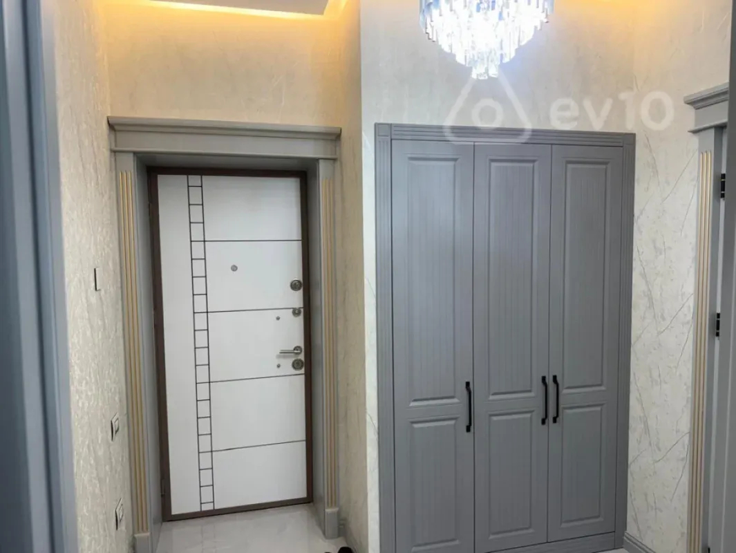 Kirayə verilir 2 otaqlı yeni tikili 70 m²