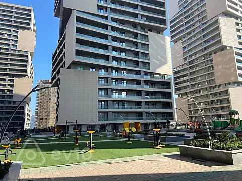 Kirayə verilir 2 otaqlı yeni tikili 70 m²