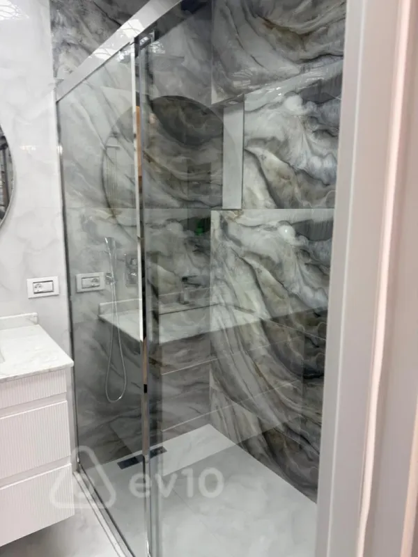 Kirayə verilir 2 otaqlı yeni tikili 70 m²