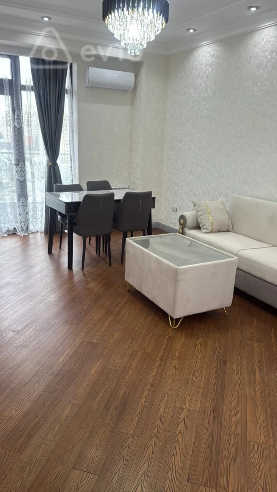 Kirayə verilir 2 otaqlı yeni tikili 70 m²
