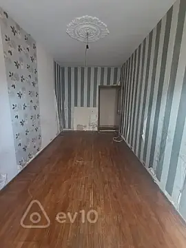 Satılır 3 otaqlı köhnə tikili 85 m²