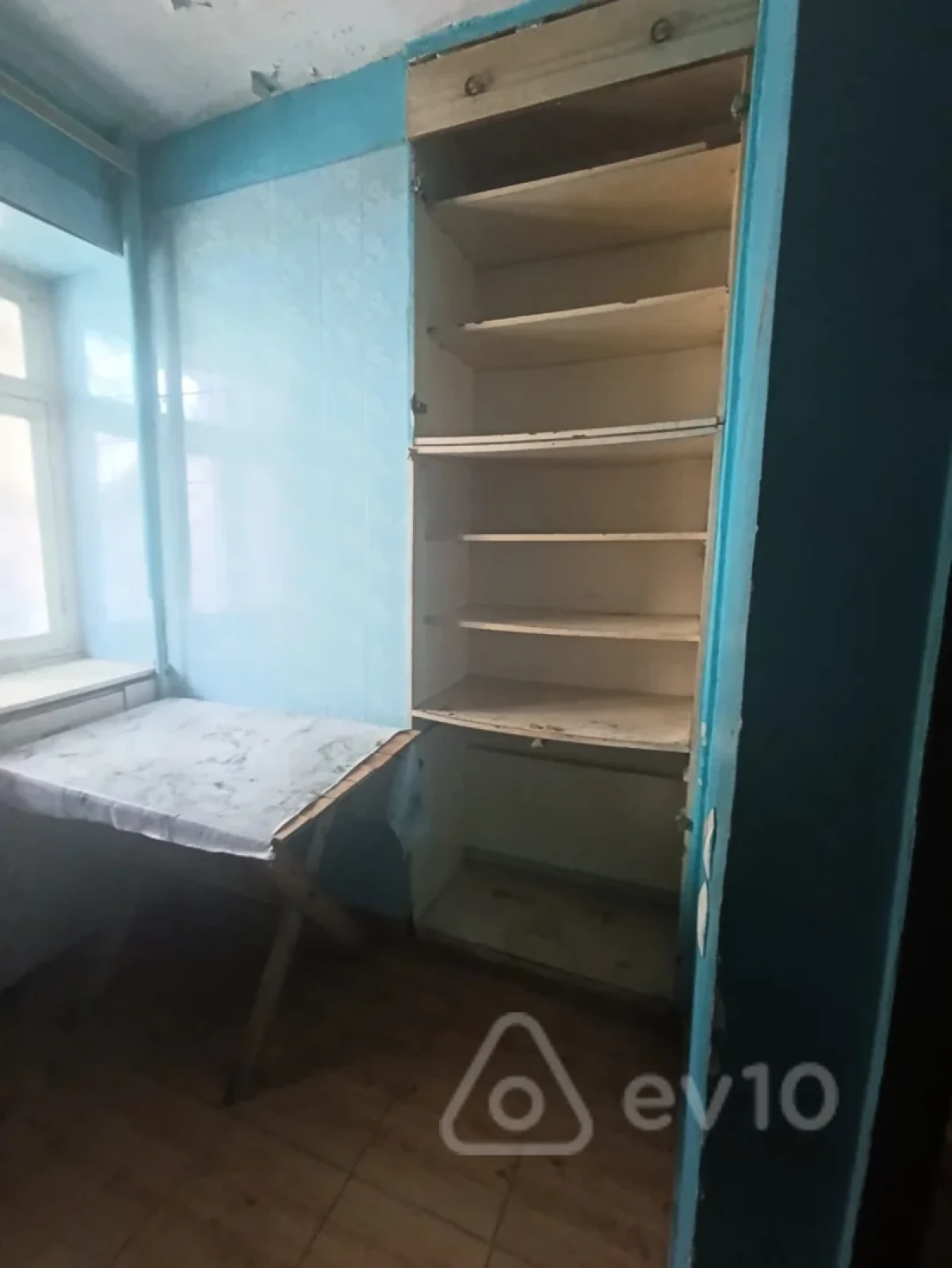 Satılır 3 otaqlı köhnə tikili 85 m²