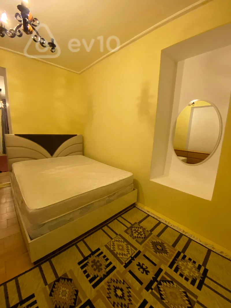 Kirayə verilir 3 otaqlı köhnə tikili 90 m² — Bakı, Səbail 3 otaq 90.00 m²