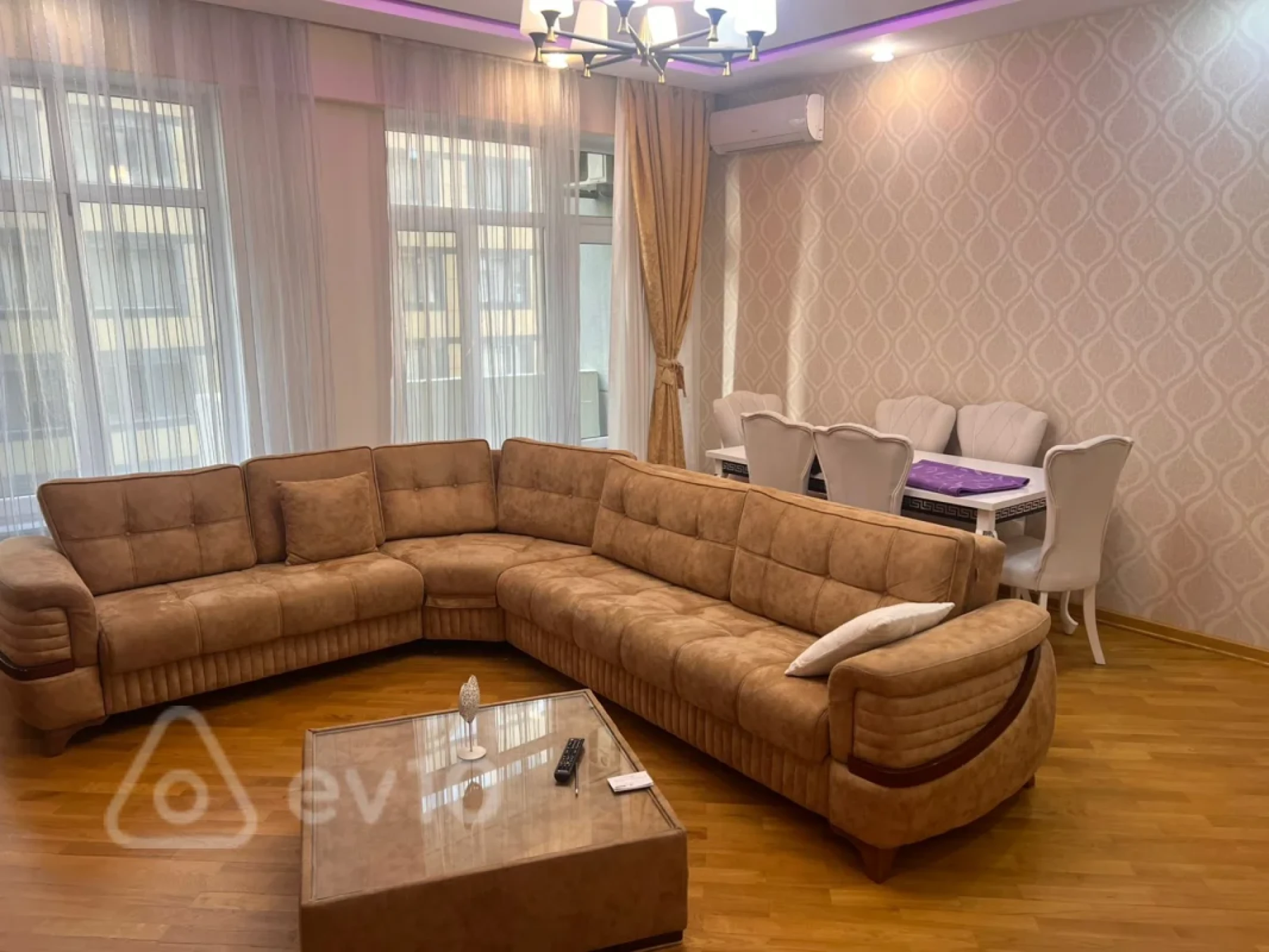 Kirayə verilir 2 otaqlı yeni tikili 80 m²