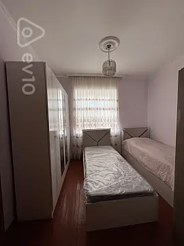 Kirayə verilir 2 otaqlı köhnə tikili 50 m²