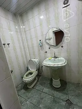 Kirayə verilir 2 otaqlı köhnə tikili 50 m²