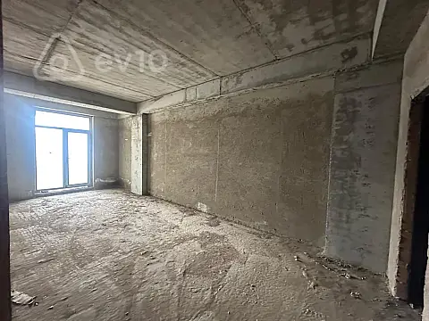 Satılır 4 otaqlı yeni tikili 241.9 m²