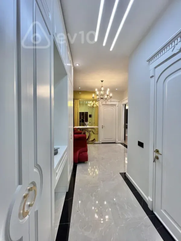 Kirayə verilir 2 otaqlı yeni tikili 75 m²