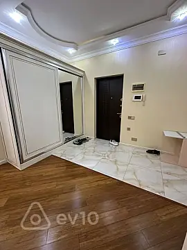 Kirayə verilir 2 otaqlı yeni tikili 100 m²