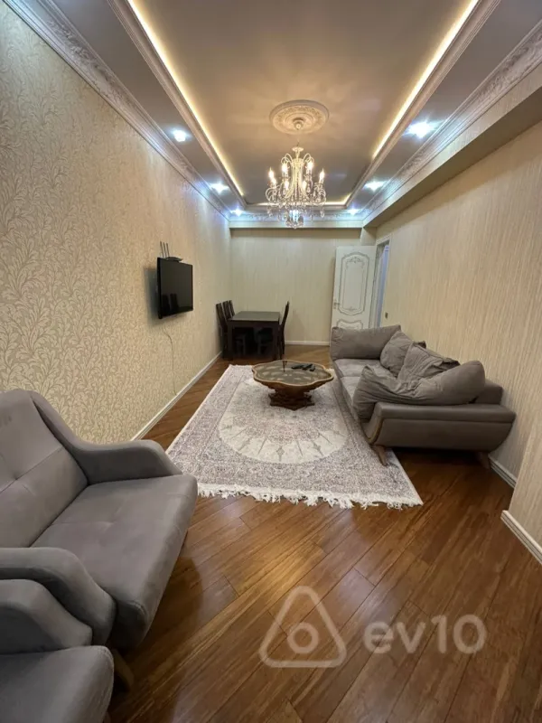 Kirayə verilir 2 otaqlı yeni tikili 100 m²