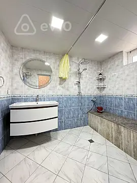 Satılır 5 otaqlı həyət evi 160 m²
