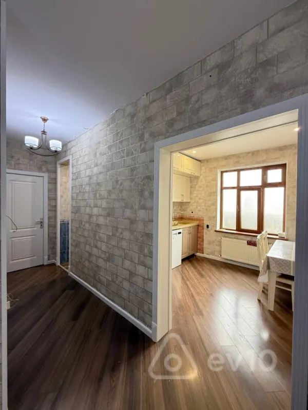 Satılır 5 otaqlı həyət evi 160 m²