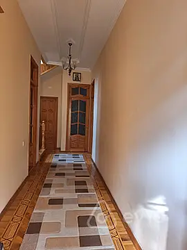 Satılır 6 otaqlı həyət evi 190 m²
