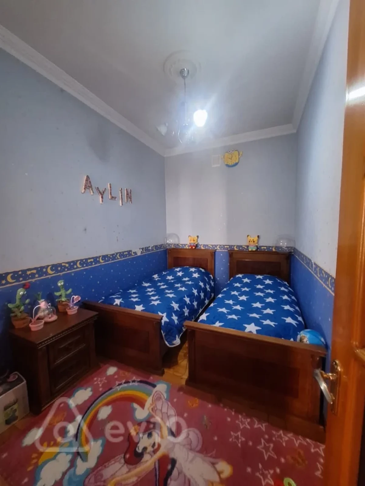 Satılır 6 otaqlı həyət evi 190 m²