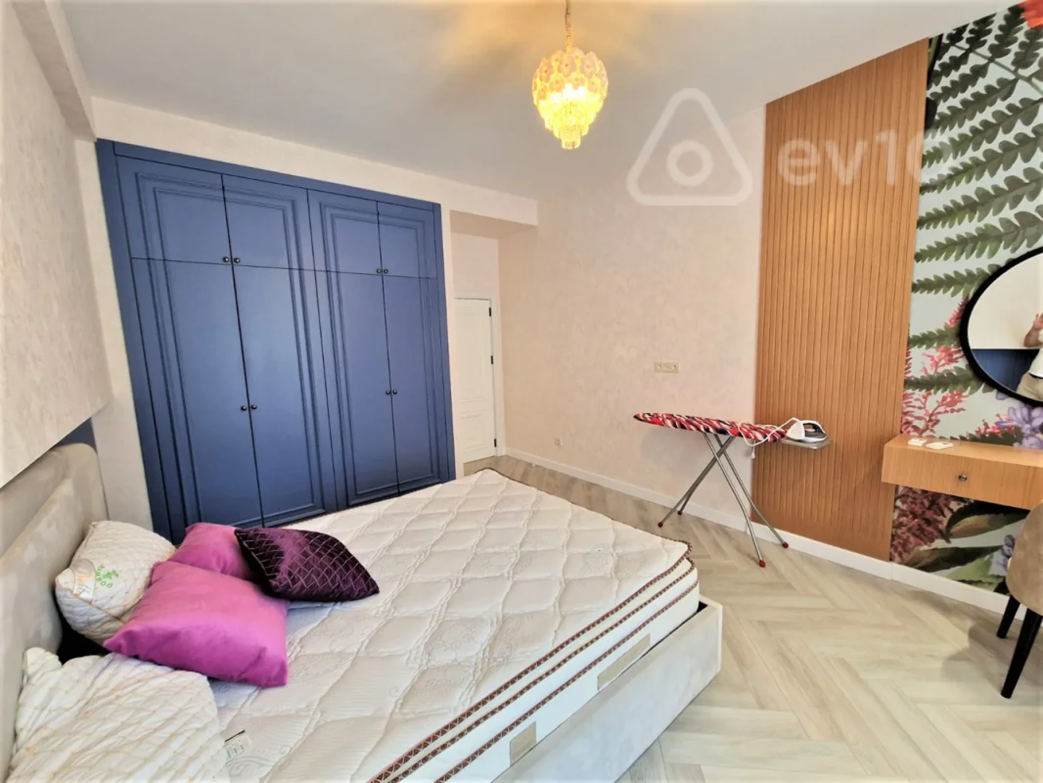 Kirayə verilir 3 otaqlı yeni tikili 140 m²
