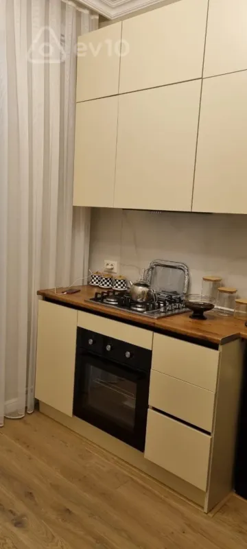 Kirayə verilir 2 otaqlı yeni tikili 70 m²