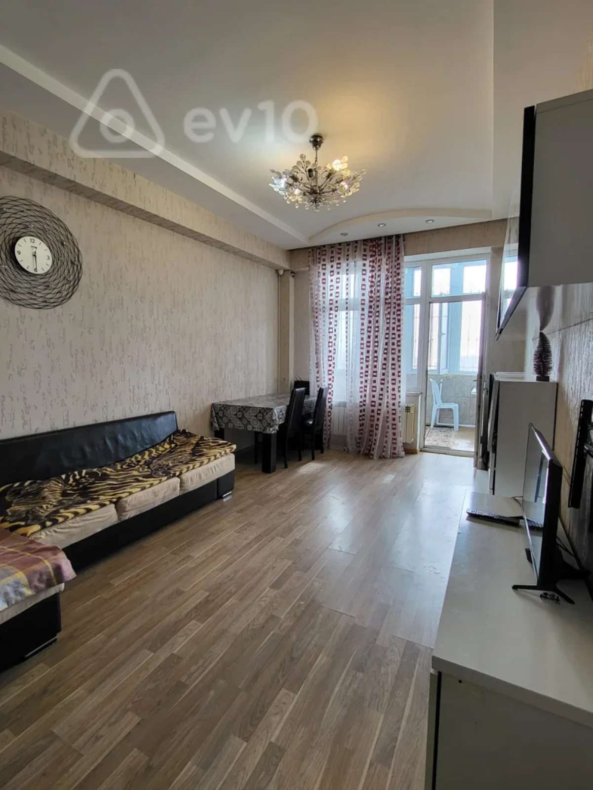 Satılır 2 otaqlı yeni tikili 60 m²