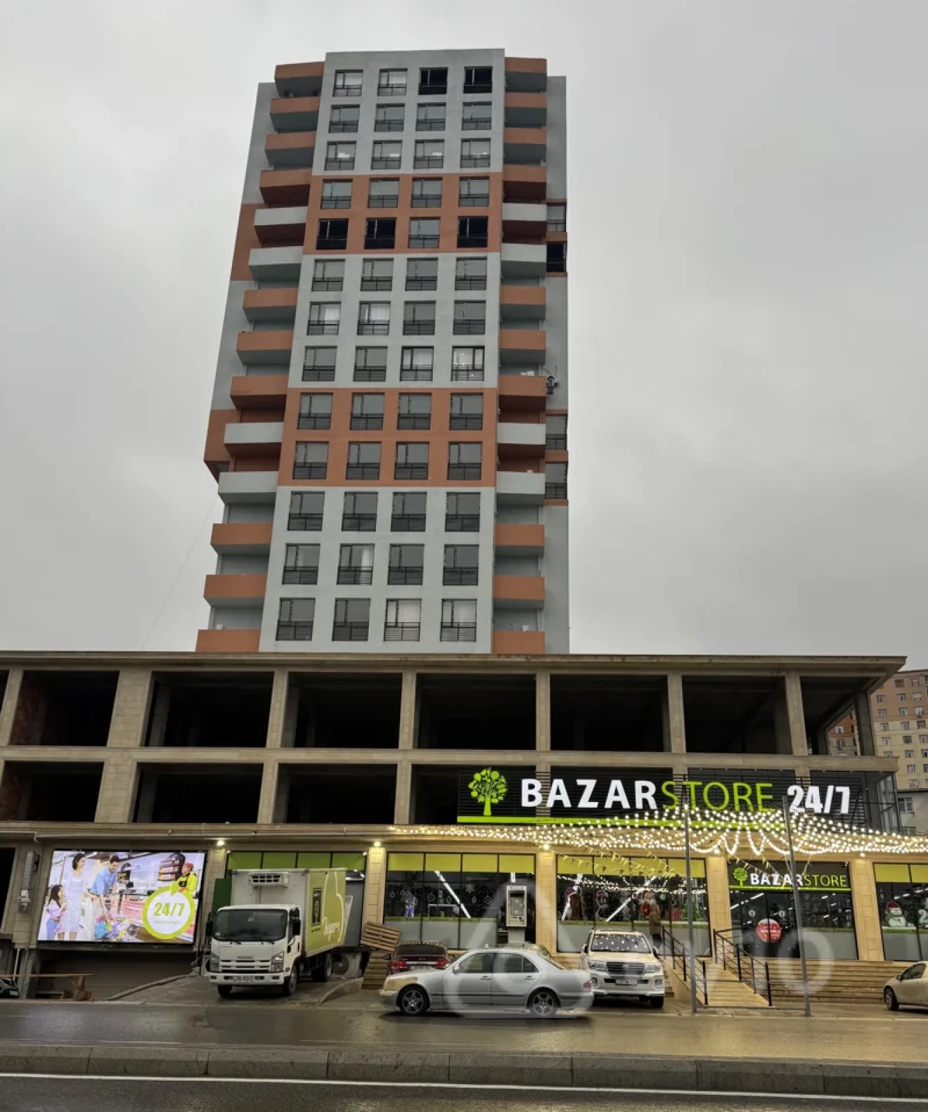 Satılır 3 otaqlı yeni tikili 117 m²