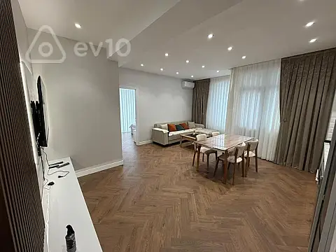 Kirayə verilir 3 otaqlı yeni tikili 90 m²