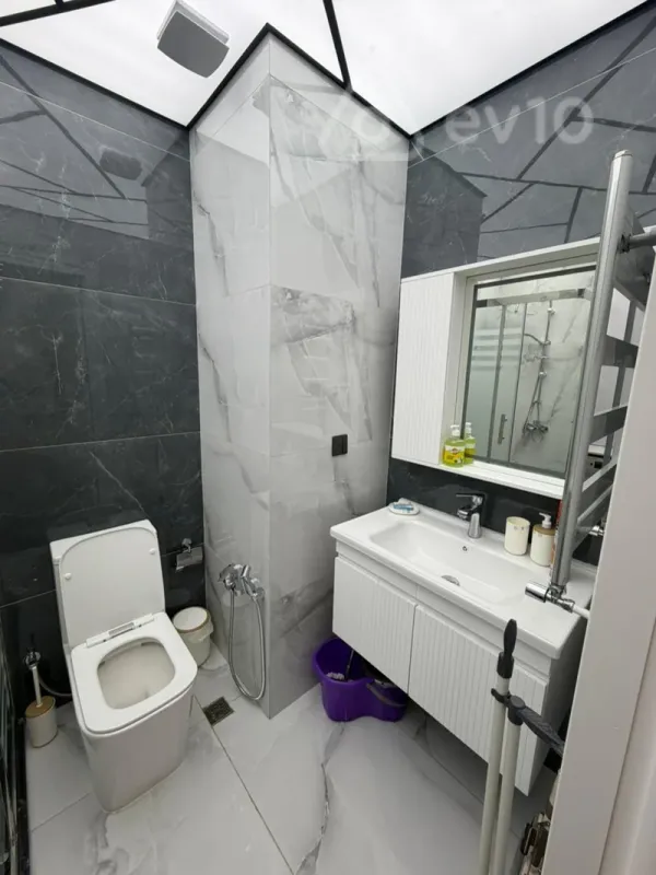 Kirayə verilir 3 otaqlı yeni tikili 90 m²