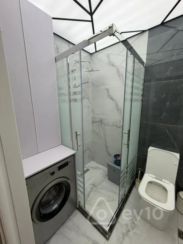 Kirayə verilir 3 otaqlı yeni tikili 90 m²