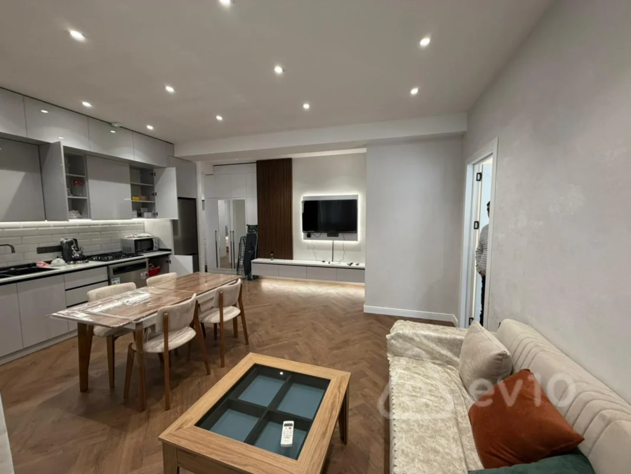 Kirayə verilir 3 otaqlı yeni tikili 90 m²