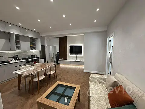 Kirayə verilir 3 otaqlı yeni tikili 90 m²