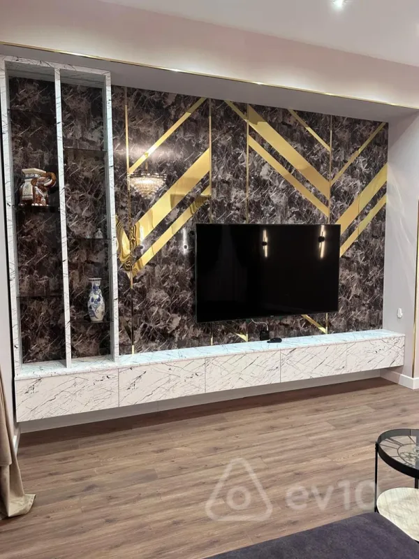 Kirayə verilir 3 otaqlı yeni tikili 160 m²