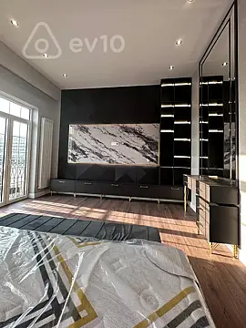 Kirayə verilir 3 otaqlı yeni tikili 160 m²