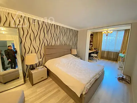 Kirayə verilir 2 otaqlı köhnə tikili 70 m²