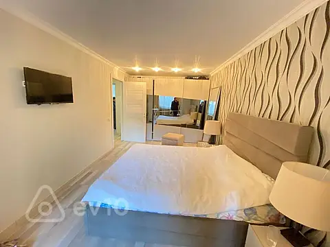 Kirayə verilir 2 otaqlı köhnə tikili 70 m²