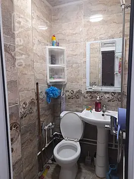 Kirayə verilir 2 otaqlı köhnə tikili 40 m²