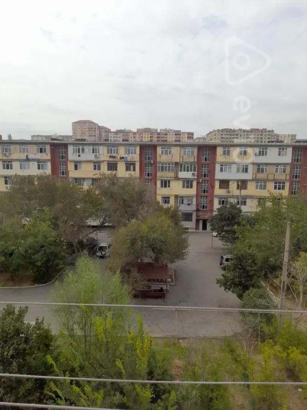 Kirayə verilir 2 otaqlı köhnə tikili 40 m²