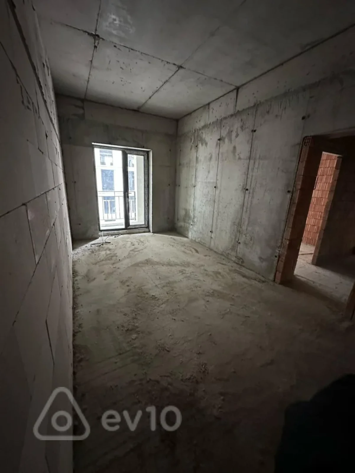 Satılır 2 otaqlı yeni tikili 74 m²