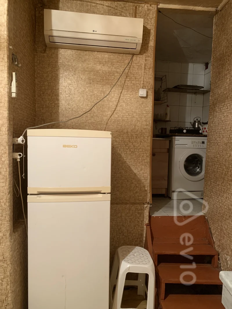 Kirayə verilir 4 otaqlı köhnə tikili 50 m² — Bakı, Nəsimi 4 otaq 50.00 m²