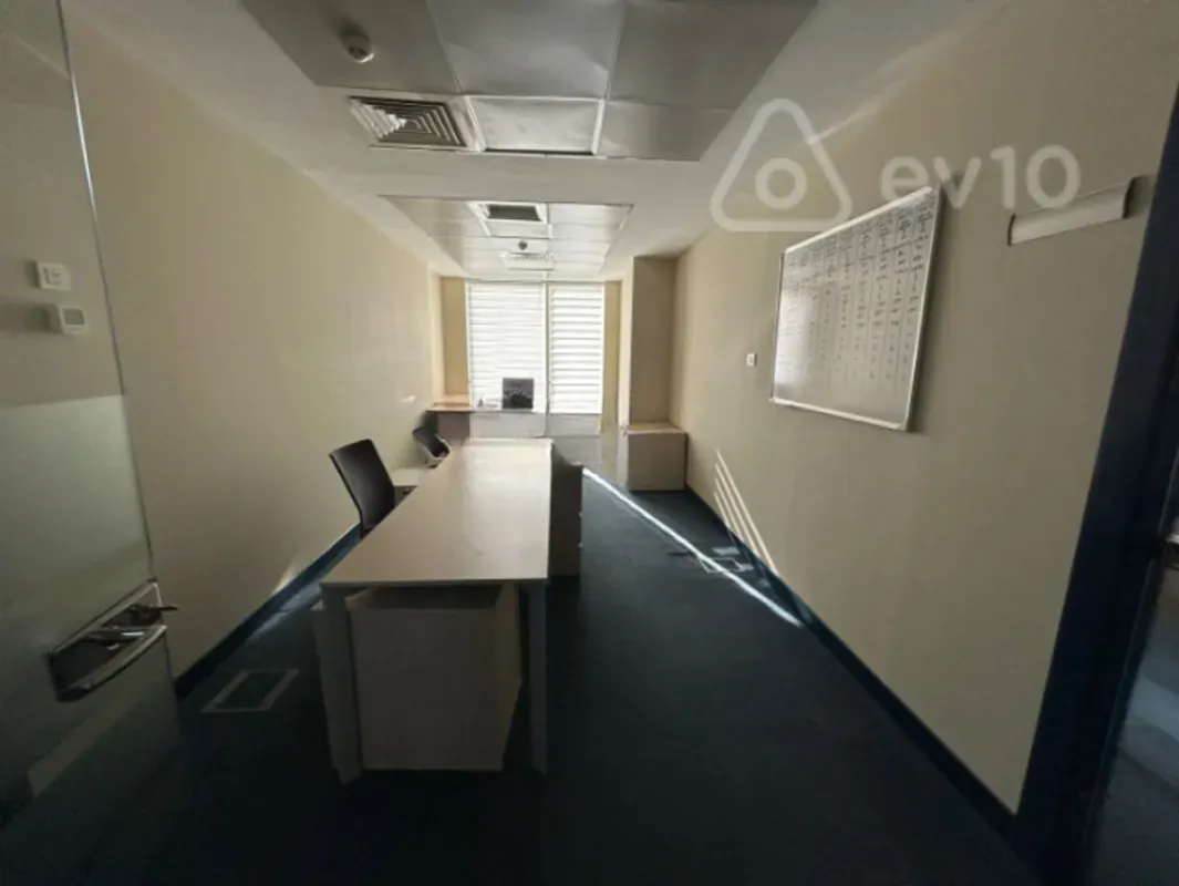 Kirayə verilir 22 otaqlı ofis 1230 m²