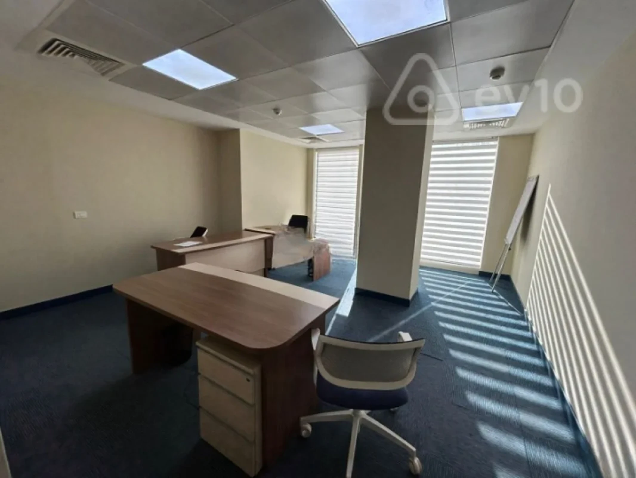 Kirayə verilir 22 otaqlı ofis 1230 m²