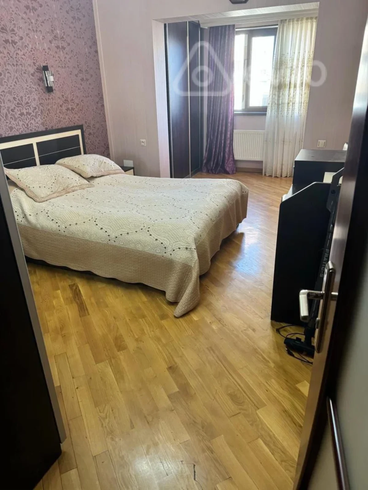 Kirayə verilir 3 otaqlı yeni tikili 100 m²