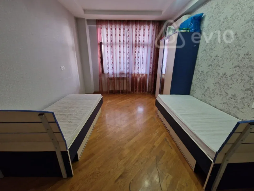 Kirayə verilir 3 otaqlı yeni tikili 110 m²