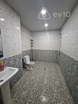 Kirayə verilir 3 otaqlı yeni tikili 110 m²