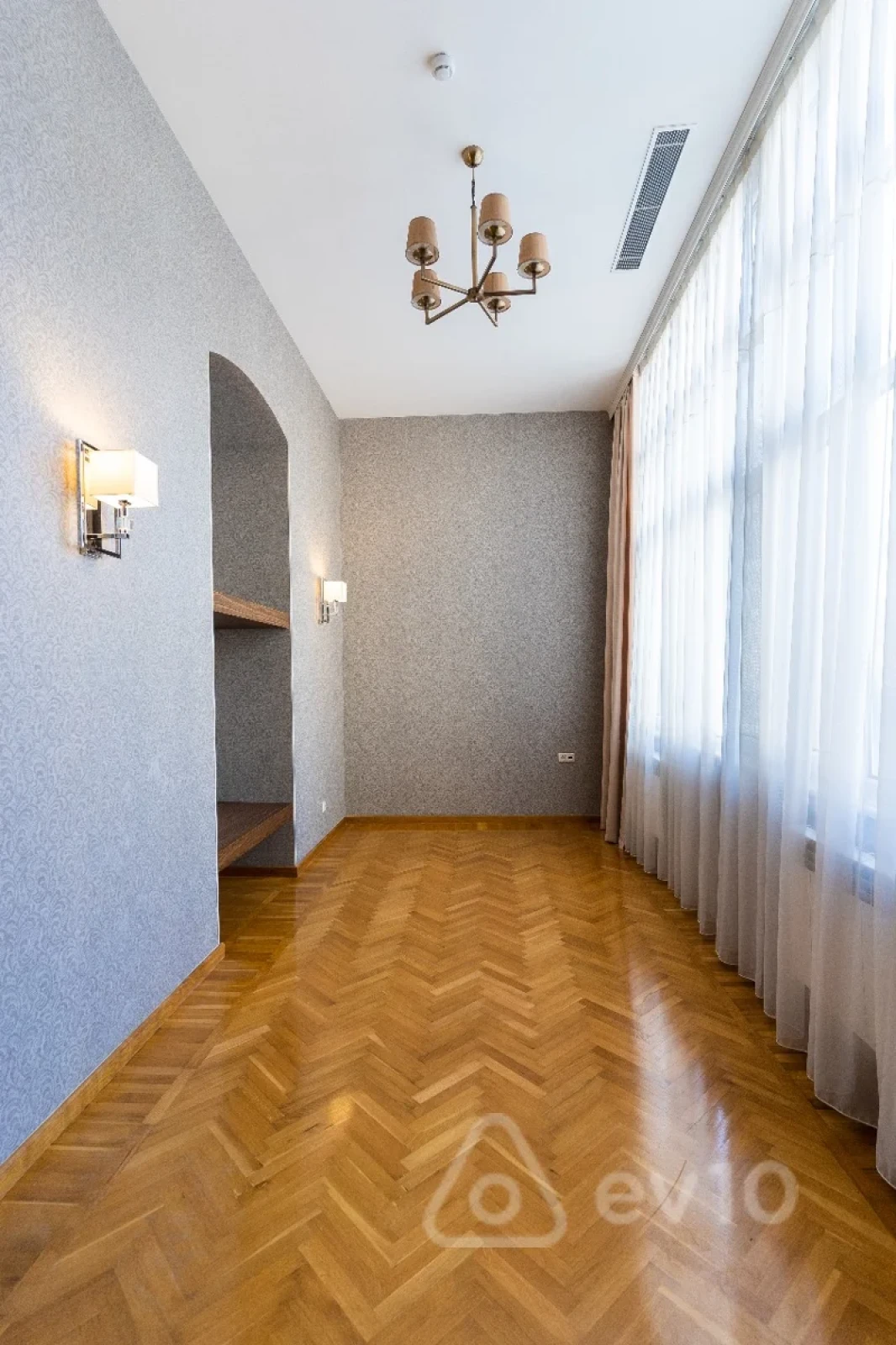 Kirayə verilir 4 otaqlı yeni tikili 300 m²