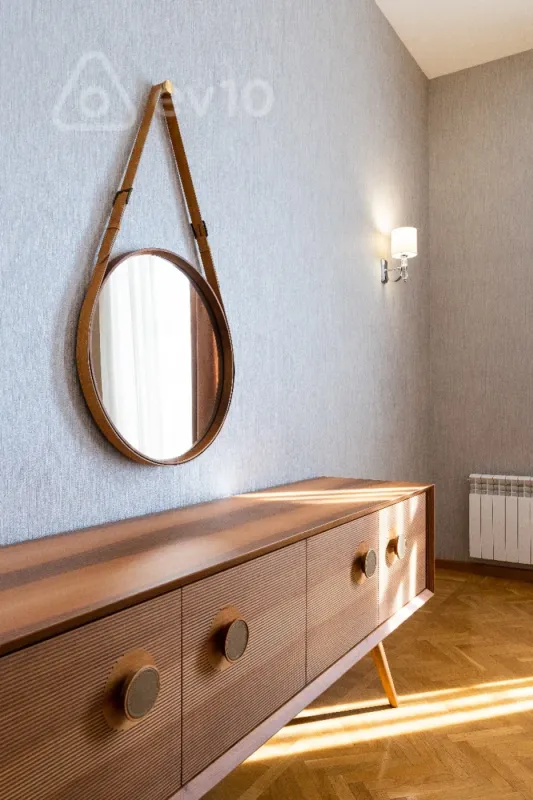 Kirayə verilir 4 otaqlı yeni tikili 300 m²