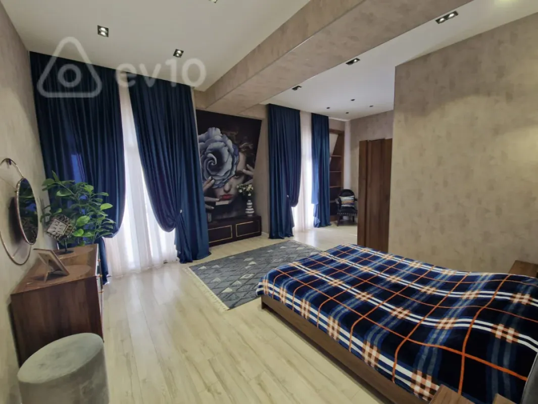 Kirayə verilir 2 otaqlı yeni tikili 100 m²