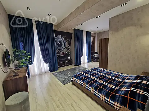 Kirayə verilir 2 otaqlı yeni tikili 100 m²