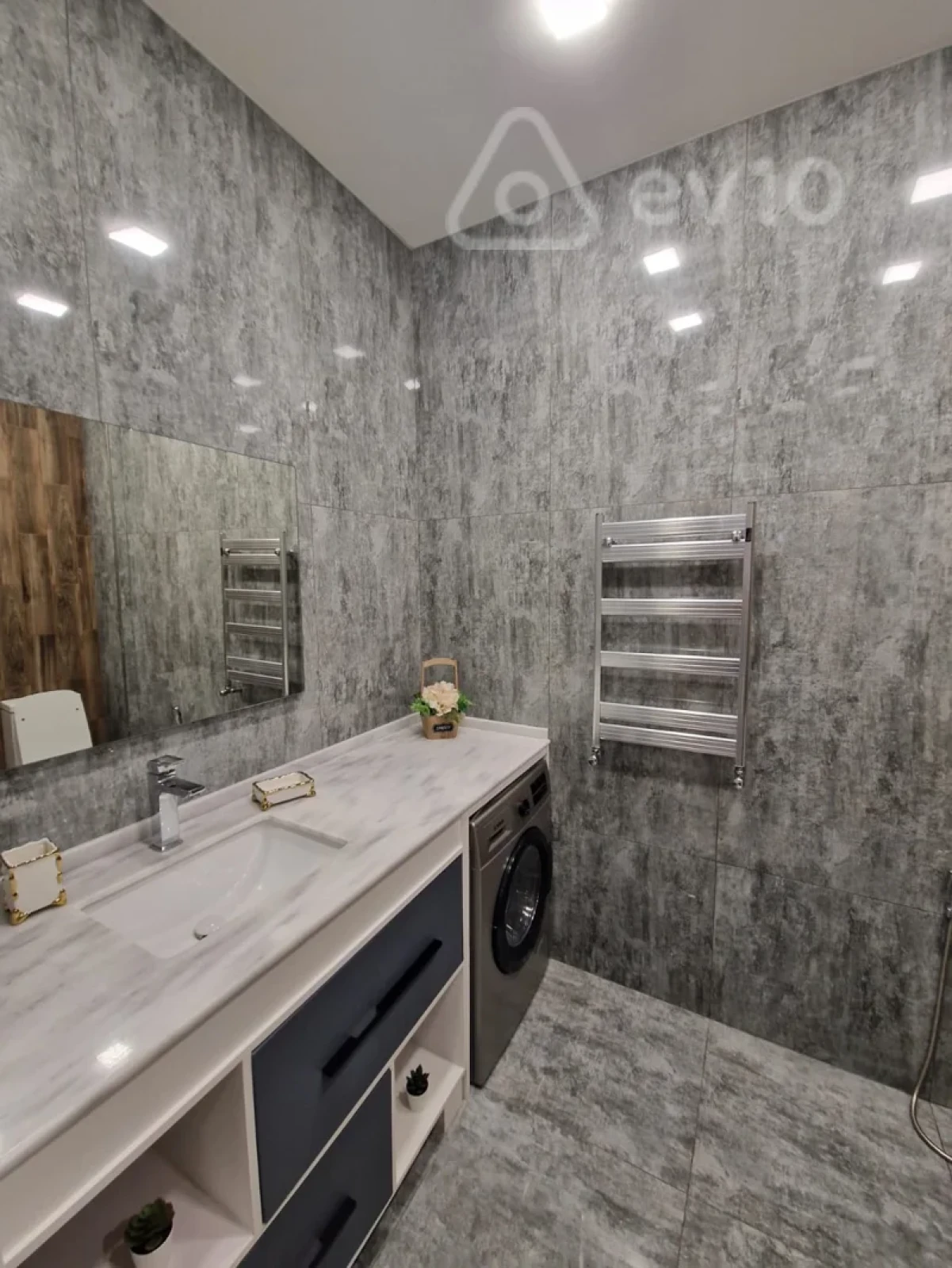 Kirayə verilir 2 otaqlı yeni tikili 100 m²